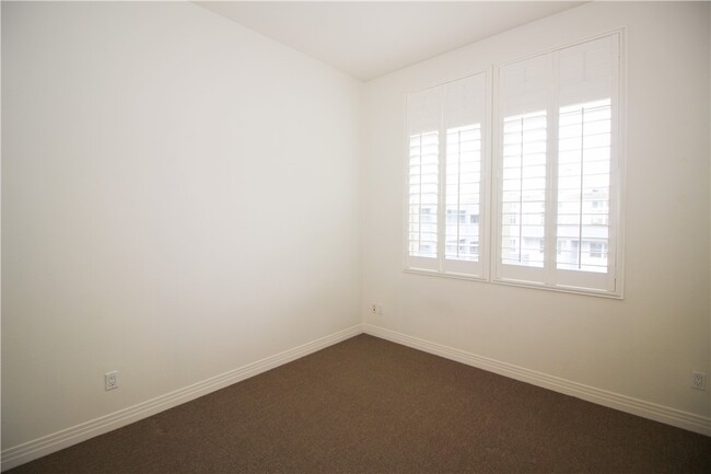 Building Photo - 7100 Playa Vista Dr