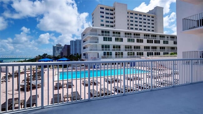 Building Photo - 5401 Collins Ave
