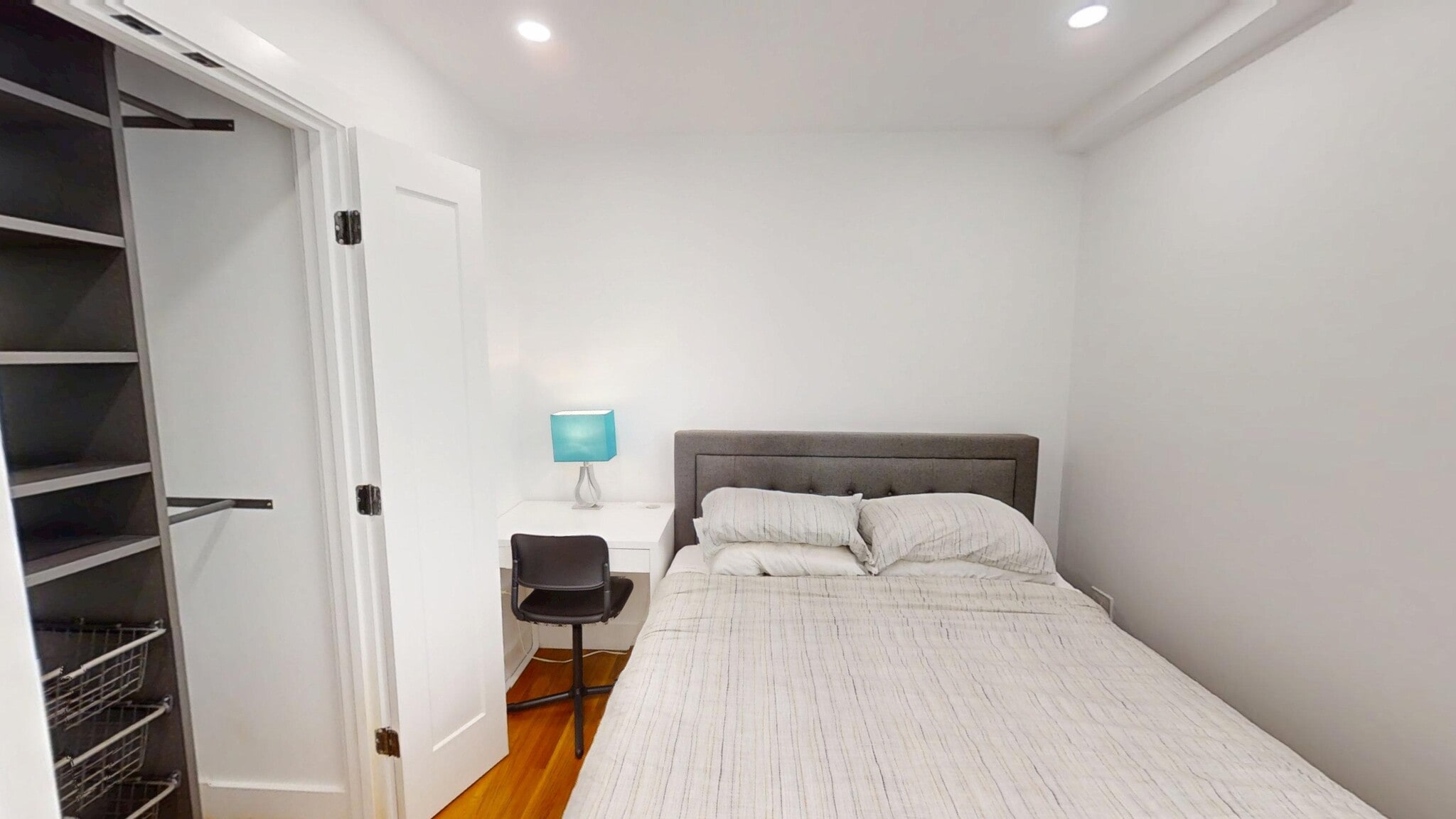 Building Photo - 36 Shepard St