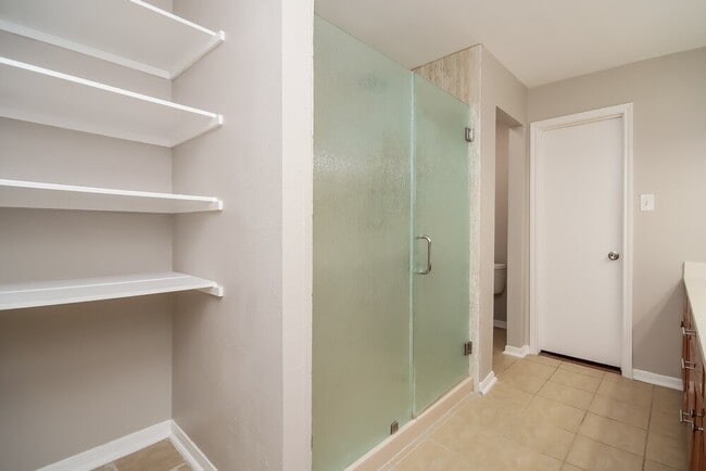 Building Photo - 7457 Parkland Manor Dr