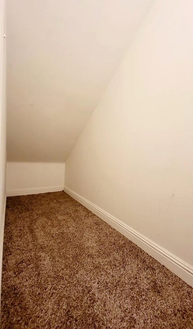 Building Photo - Beautifully Remolded Upscale 2 bed 2 bath ...