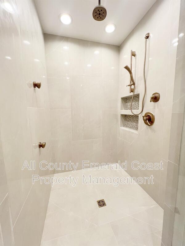 Building Photo - 4104 Indian Bayou N