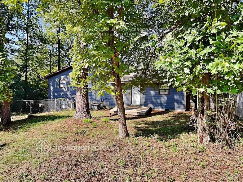 Building Photo - 4036 Cindy Dr