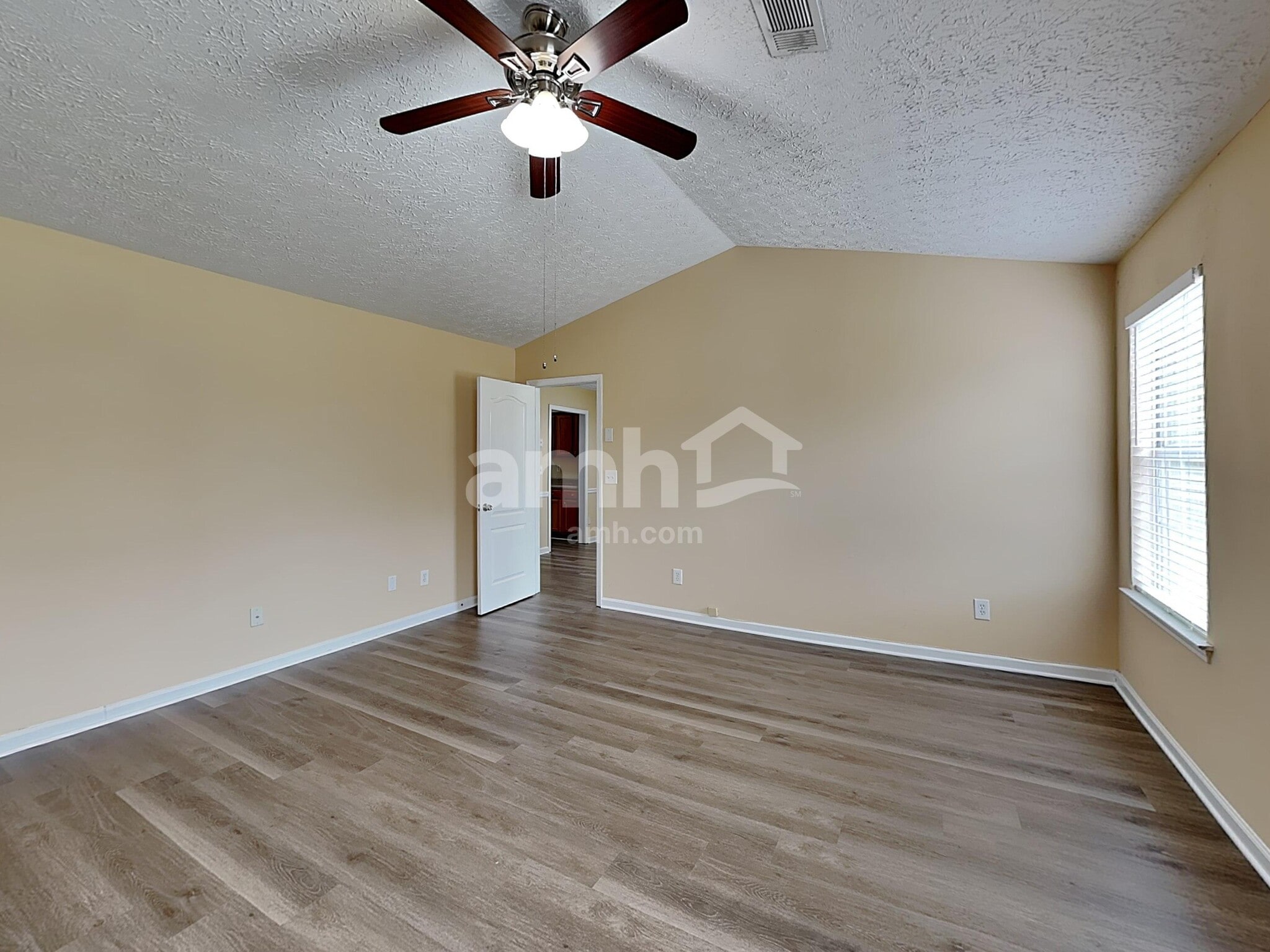 Building Photo - 101 Springbrook Ln