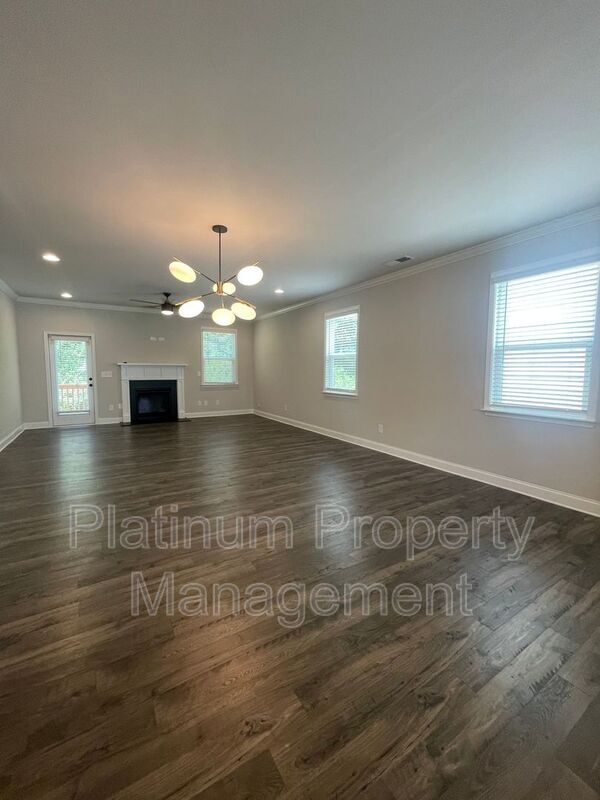 Building Photo - 1631 Venture Pt Wy