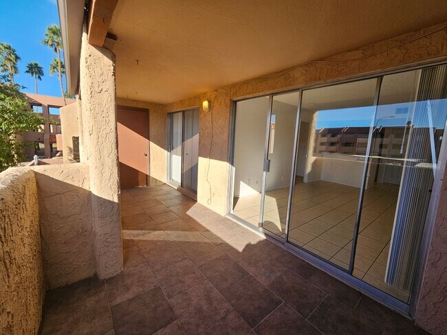 Building Photo - Dobson and University- 2 bedroom condo- full size w/d