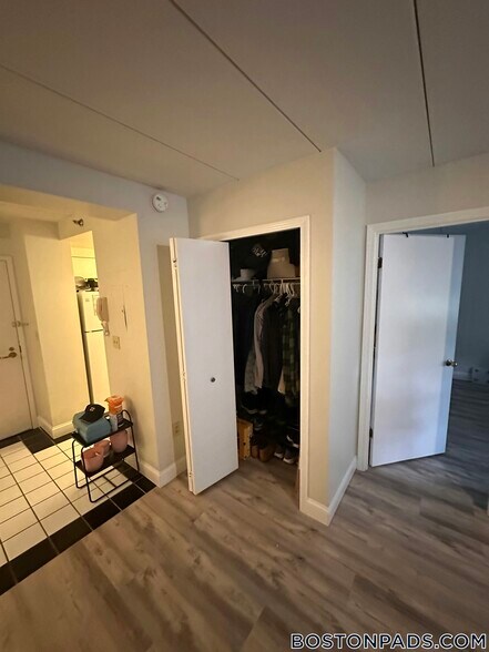 Building Photo - 1933 Commonwealth Ave