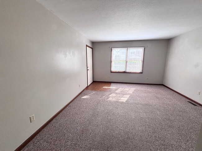 Building Photo - 1904 Sand Dollar Dr