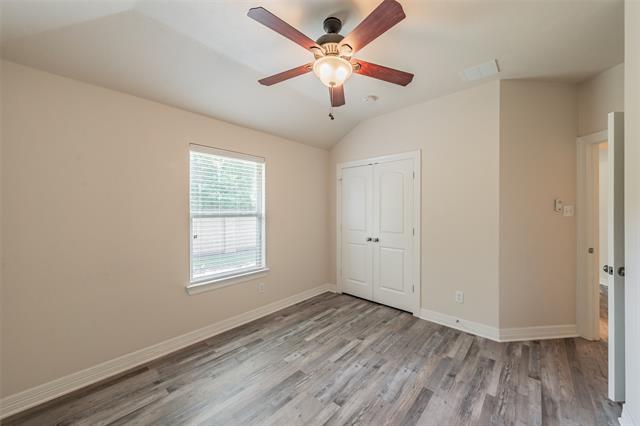 Building Photo - 1313 Catbird Dr