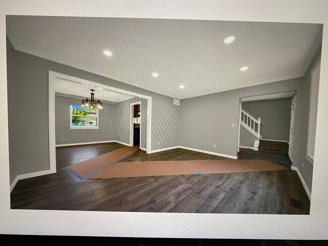 Building Photo - 42668 Addison Ave
