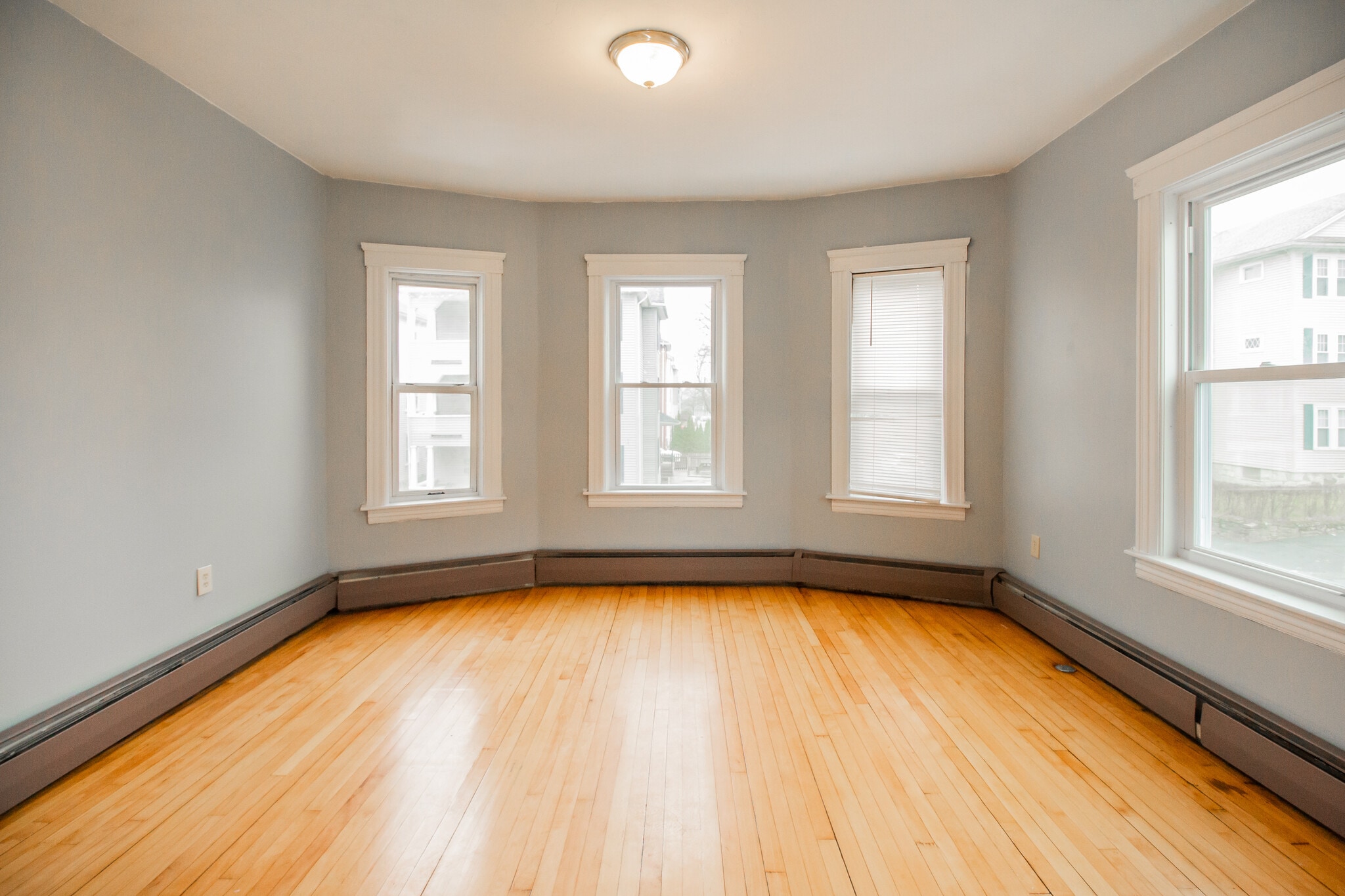 Building Photo - 77 Cohasset St
