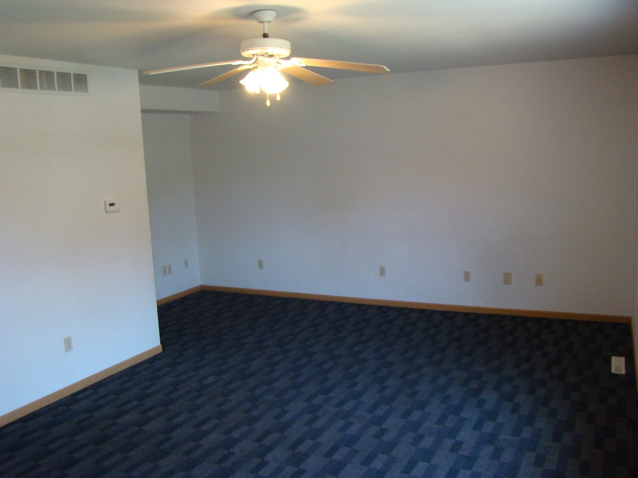 Living room - 403 E Main St