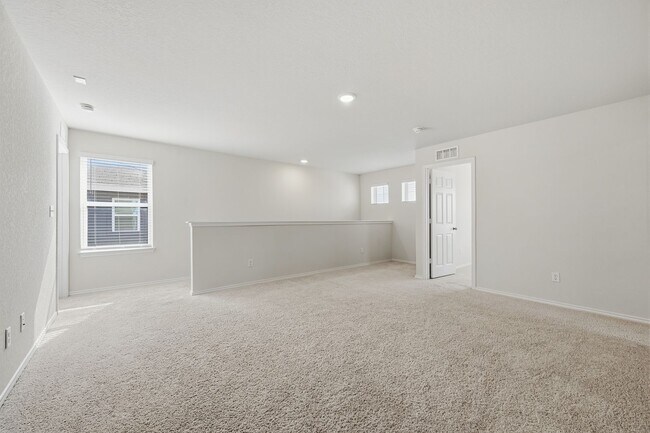 Building Photo - 553 Autumn Blaze