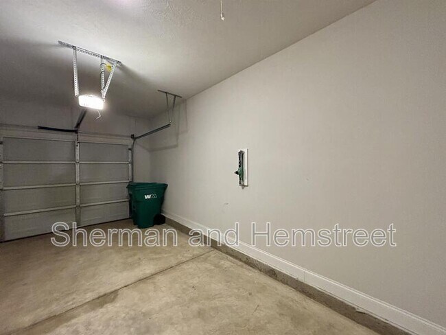 Building Photo - 1012 Candleberry Dr