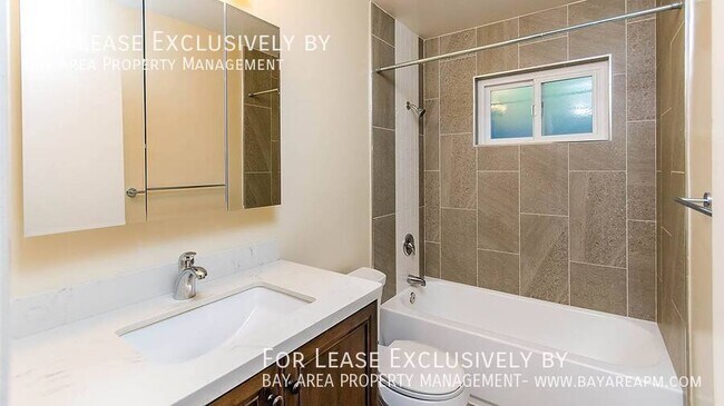 Building Photo - 129 Lorton Ave