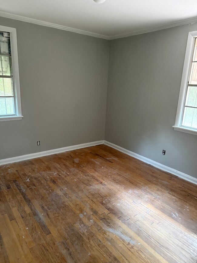 Building Photo - 3968 Oak St