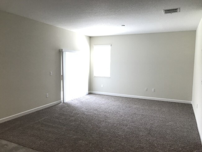 Building Photo - 5/3 Lake Nona/Moss park Home with FREE Lawncare, Internet, Cable and Phone