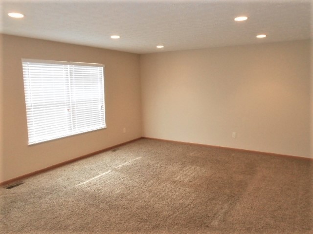 Building Photo - 2194 Dry Ridge Ct