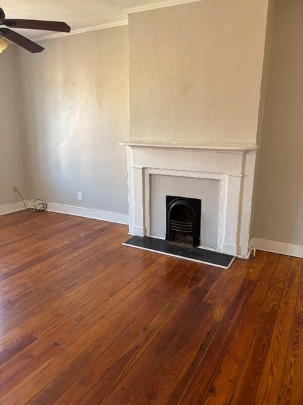 Building Photo - 514 Madison St