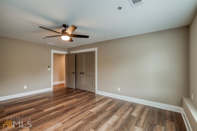 Building Photo - 224 Alcovy St