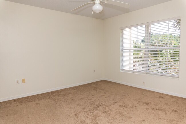 Building Photo - 4270 Calinda Ln