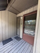 Building Photo - 221 Lanai Vlg