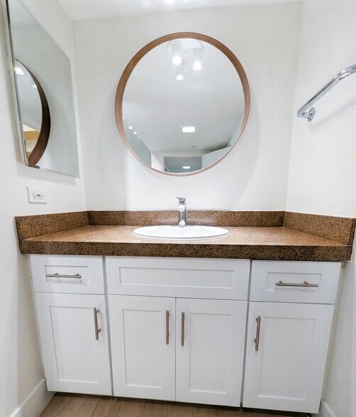MASTER VANITY - 10535 Wilshire Blvd