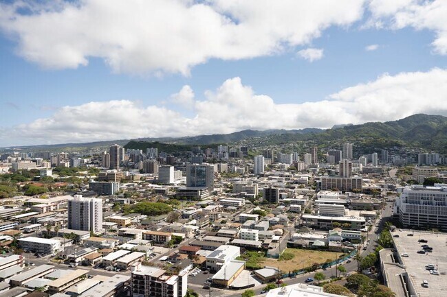 Building Photo - 1388 Kapiolani Blvd