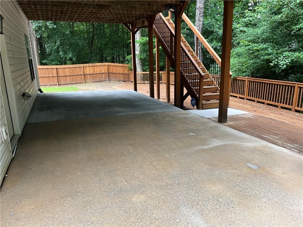 Building Photo - 2172 Woodbriar Dr