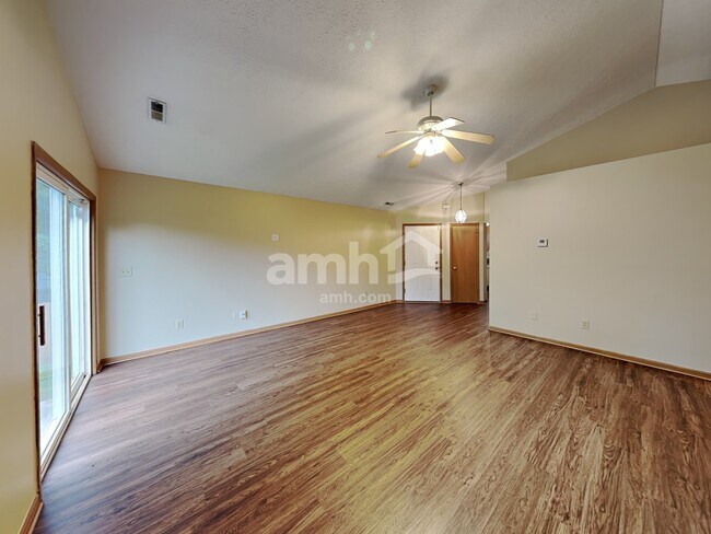 Building Photo - 5787 Coldcreek Dr