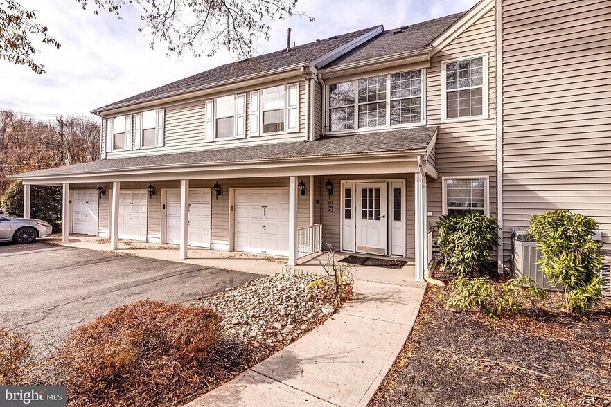 Building Photo - 314 American Eagle Ct