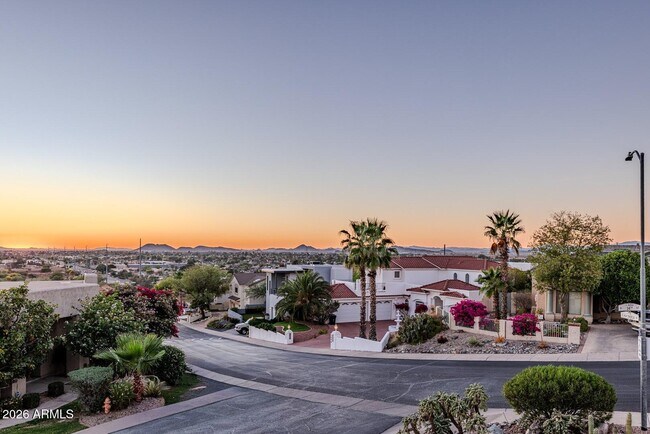 Building Photo - 18425 N 14th St