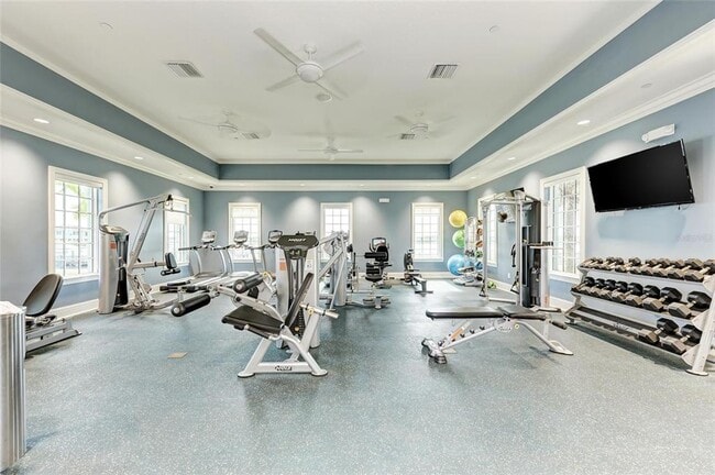 Building Photo - 2322 5th St E