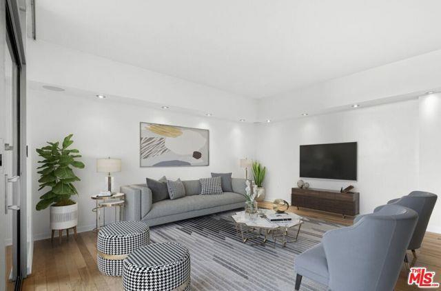 Building Photo - 13700 Marina Pointe Dr