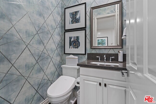 Building Photo - 55 suede