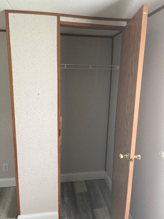 Building Photo - 2 bed 1 bath trailer in Hazlehurst GA