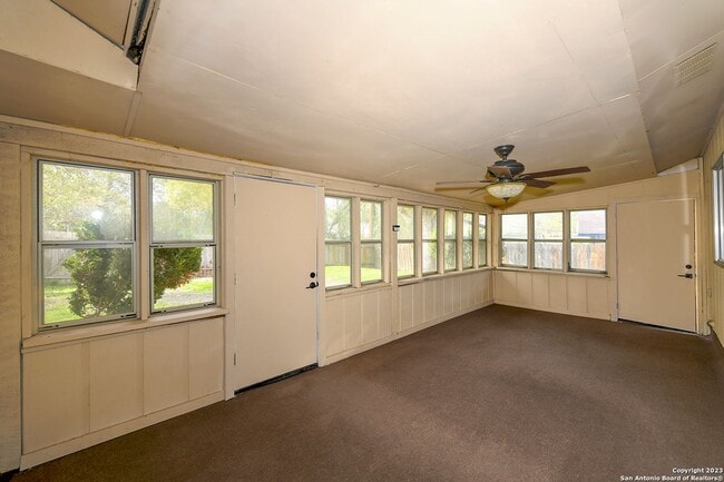 Building Photo - SPACIOUS 4-BEDROOM IN VALLEY FORGE