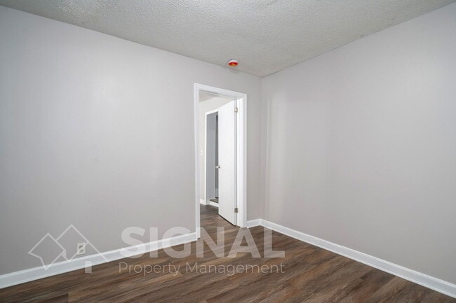 Building Photo - 2408 2nd St NW