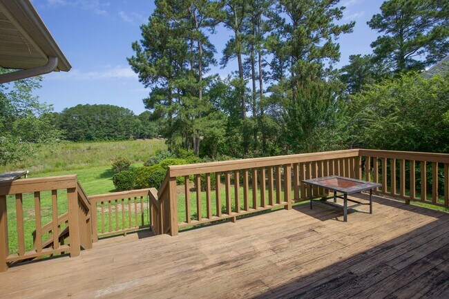 Building Photo - Beautiful 3 bedroom home in Woodlake