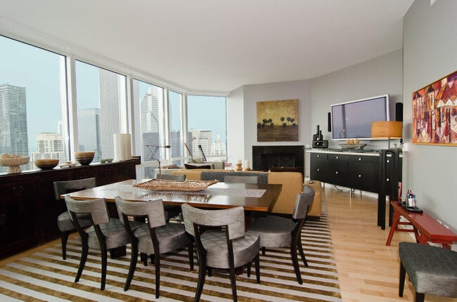 Building Photo - 401 N Wabash Ave