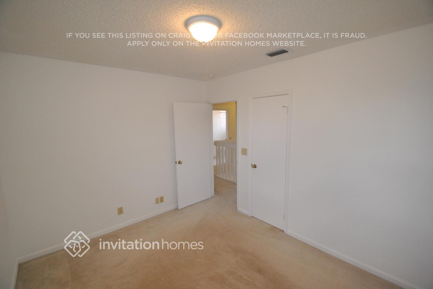 Building Photo - 12231 Dartmoor Dr