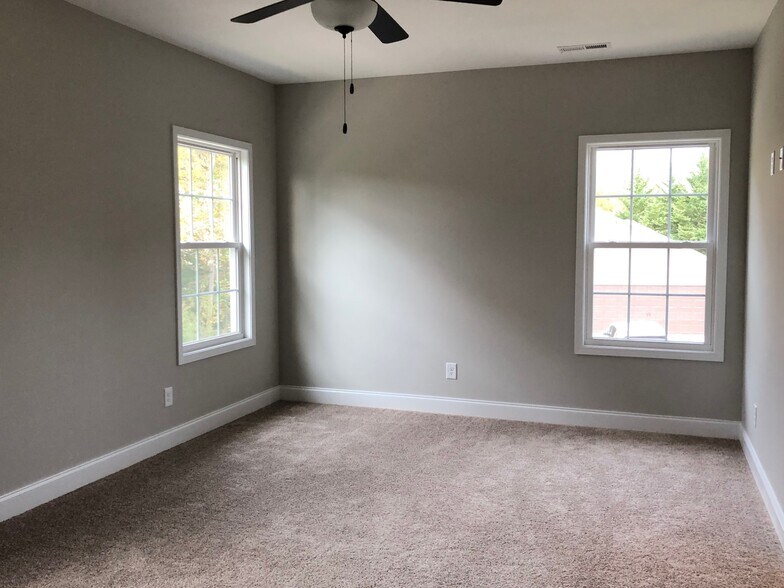 Building Photo - 177 Ridge Pointe Dr