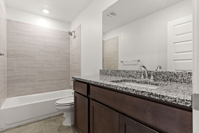 Building Photo - 906 Wax Myrtle Ct