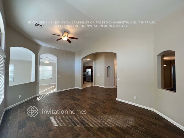 Building Photo - 34382 N Richardson Dr