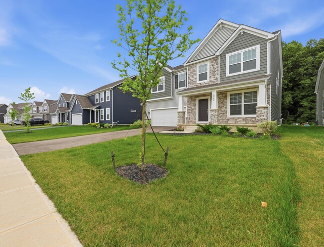 Building Photo - 5749 Shadowfair Ln