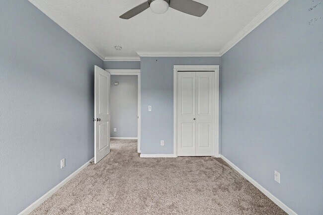 Building Photo - 1321 Chapman Hill Dr NW