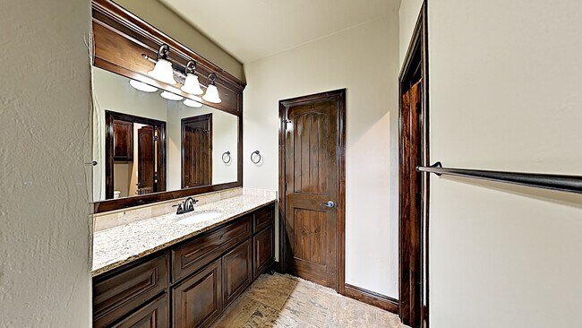 Building Photo - 4 Bedroom home in Rose Creek - DEER CREEK SCHOOLS