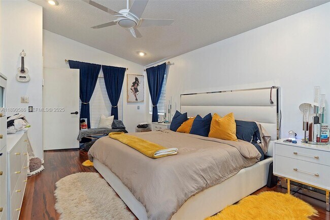 Building Photo - 2330 Dover