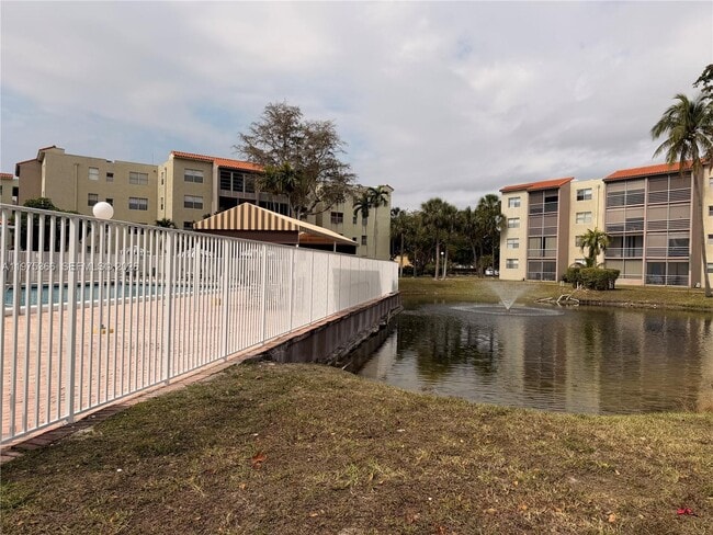 Building Photo - 1800 SW 81st Ave