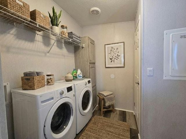 Building Photo - 13618 N Florida Ave